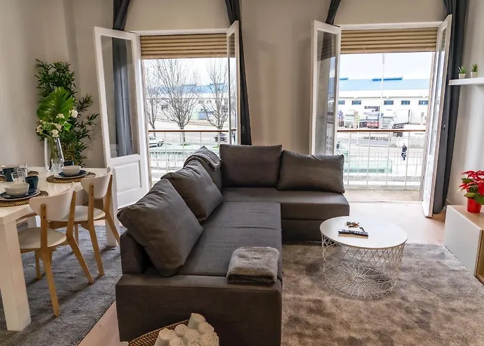 Moderno-dinamico Apartment